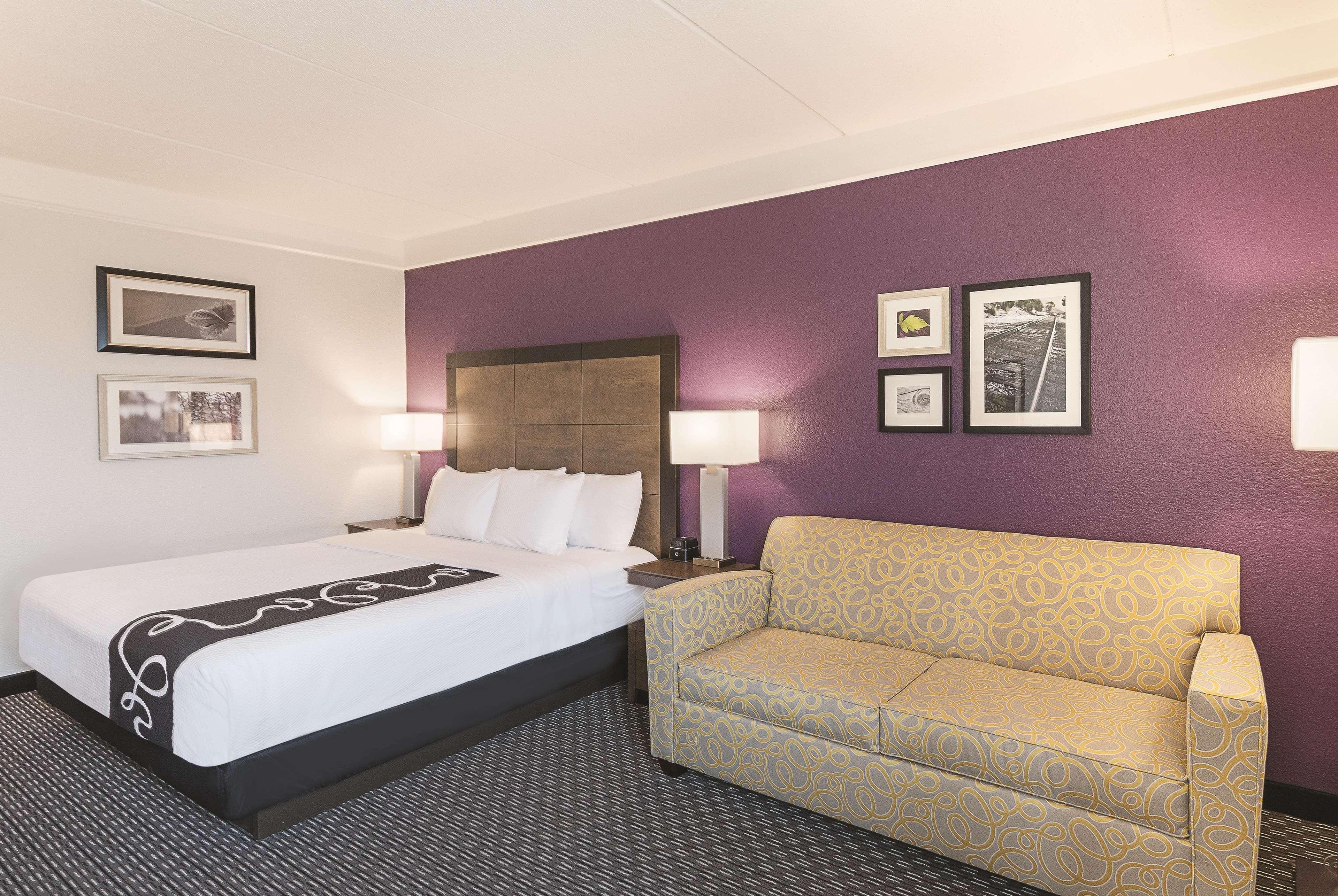 La Quinta By Wyndham Arlington North 6 Flags Dr Hotell Eksteriør bilde
