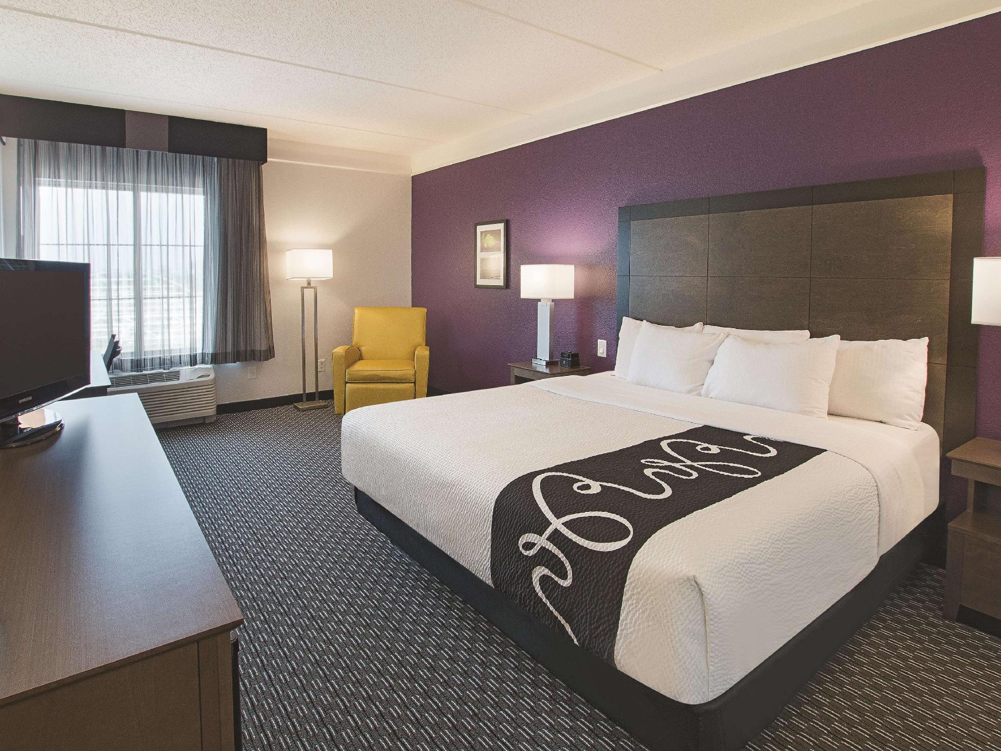 La Quinta By Wyndham Arlington North 6 Flags Dr Hotell Eksteriør bilde