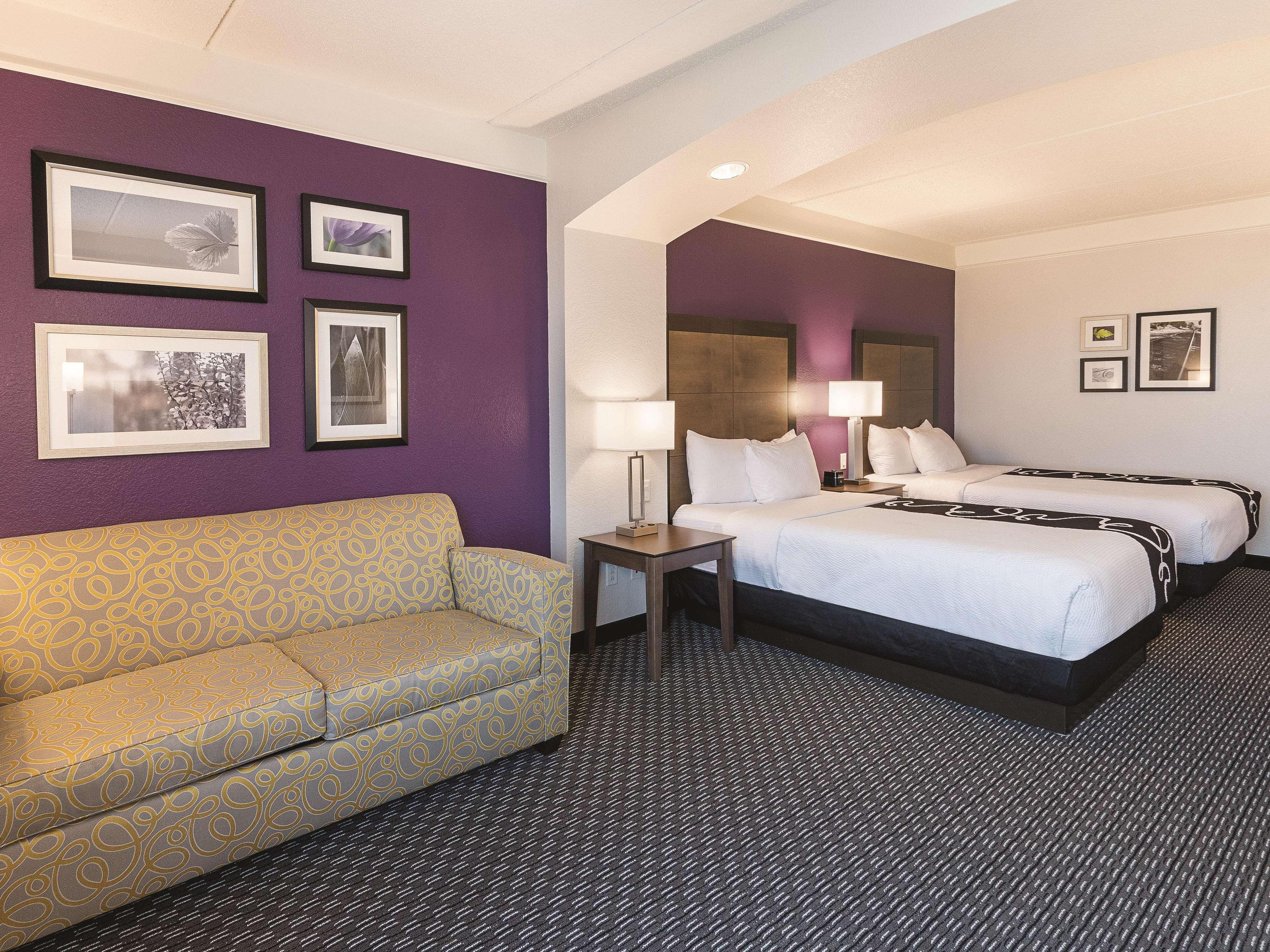 La Quinta By Wyndham Arlington North 6 Flags Dr Hotell Eksteriør bilde