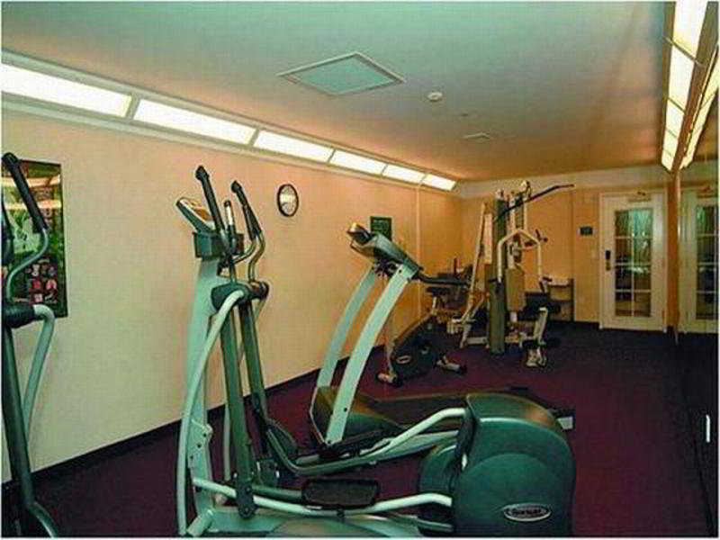 La Quinta By Wyndham Arlington North 6 Flags Dr Hotell Eksteriør bilde